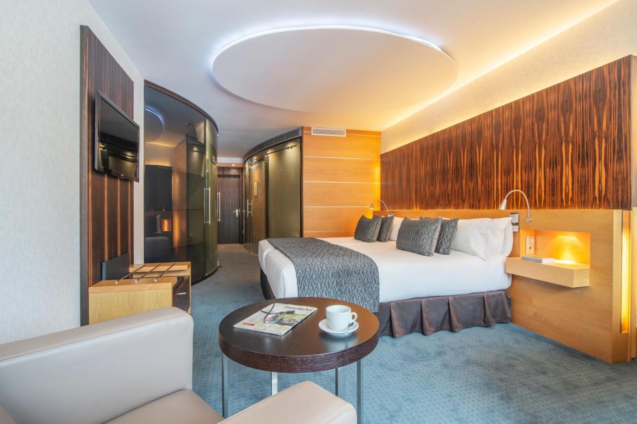 Hotel Starc By Pierre & Vacances Premium أندورا لا فيلا المظهر الخارجي الصورة